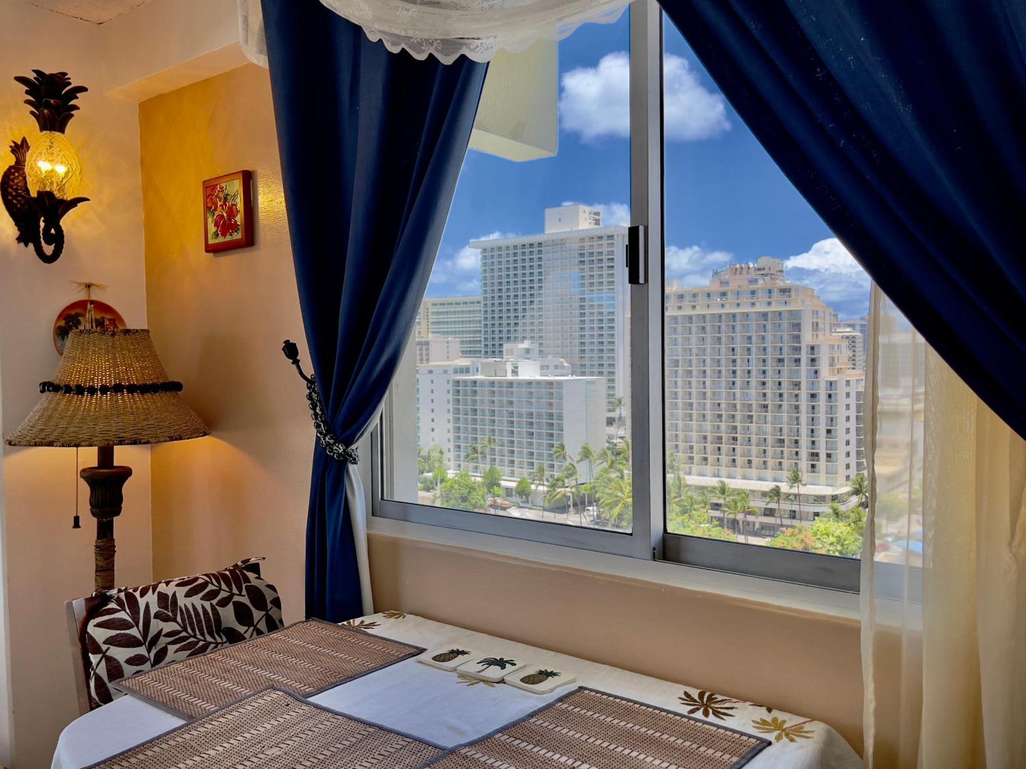 Jenny'S Pineapple Cottage Гонолулу Экстерьер фото